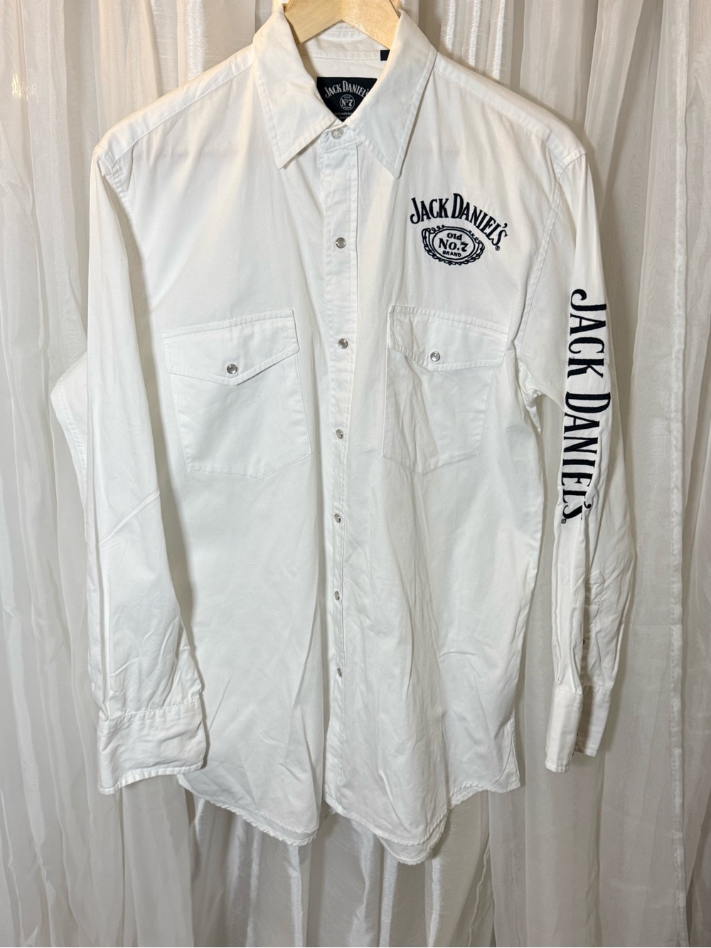Jack Daniels White Long-Sleeve Button-Down Shirt with Logo Sleeve Print